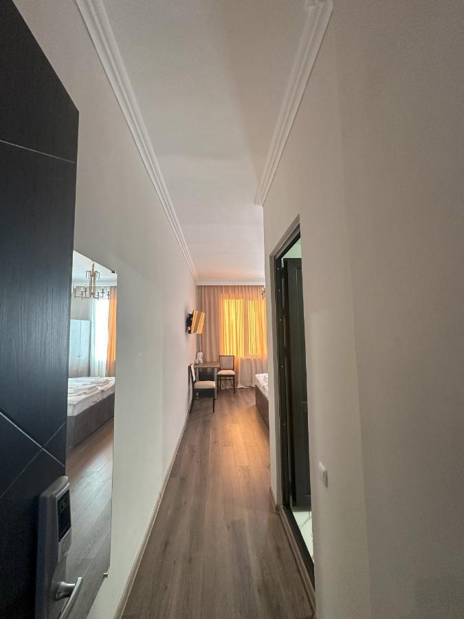 Bina N28 Hotel Kutaisi Luaran gambar