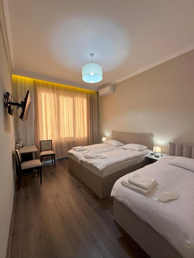 Bina N28 Hotel Kutaisi Luaran gambar