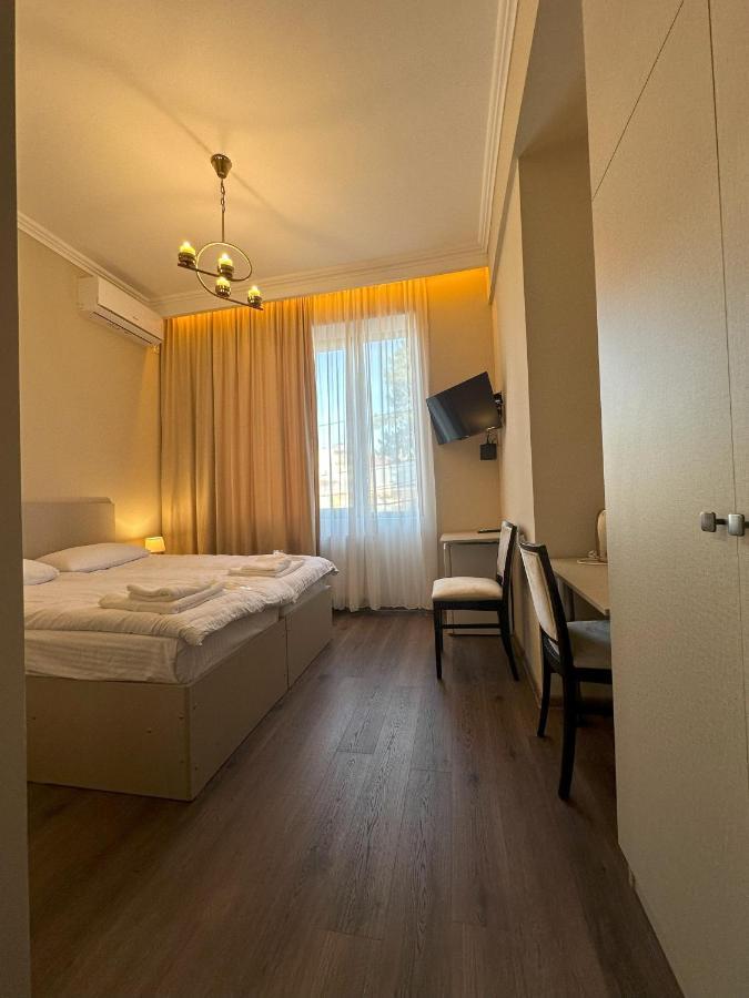 Bina N28 Hotel Kutaisi Luaran gambar