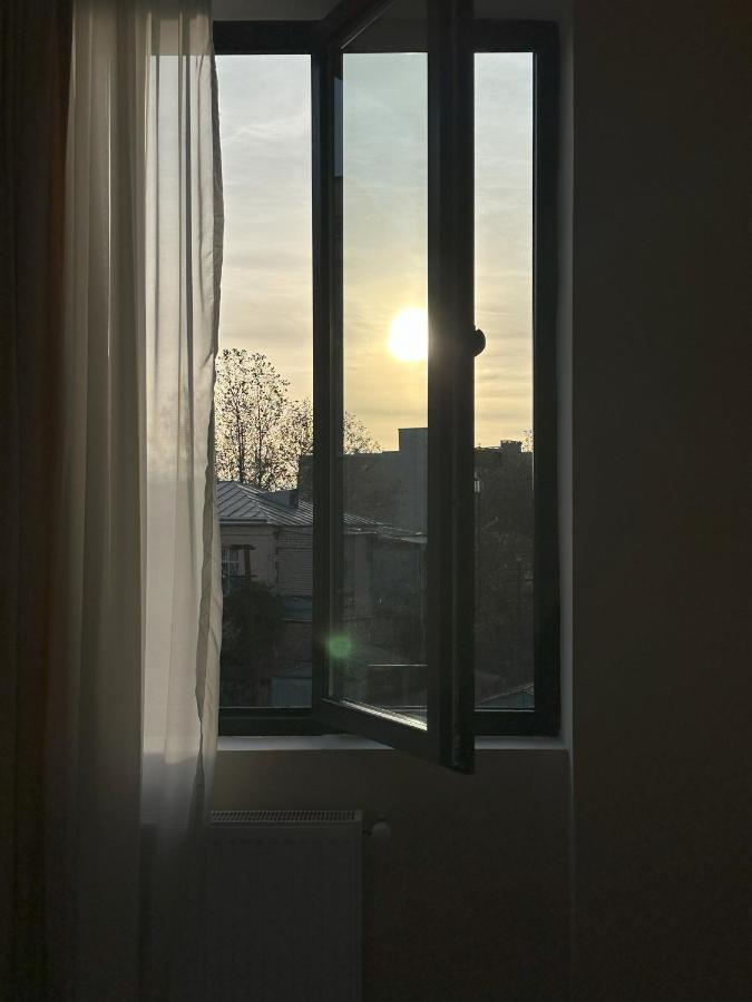 Bina N28 Hotel Kutaisi Luaran gambar