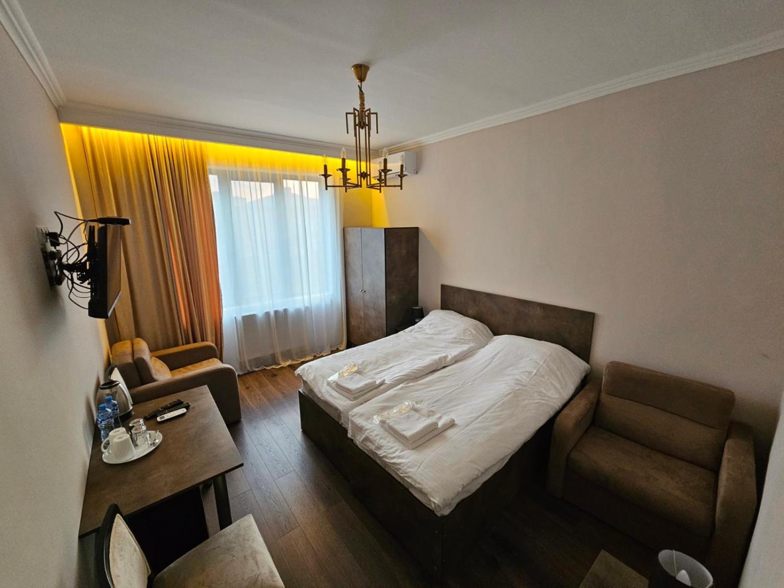 Bina N28 Hotel Kutaisi Luaran gambar
