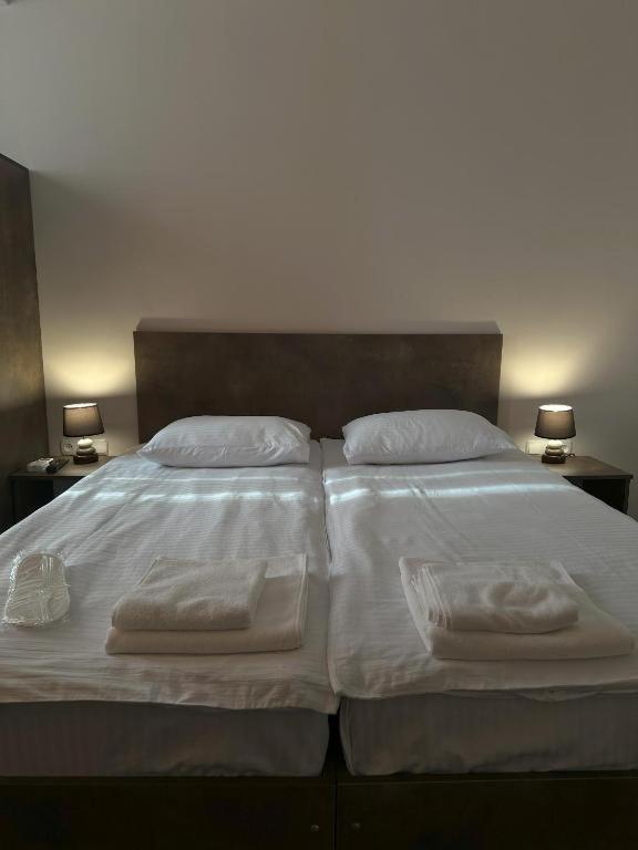 Bina N28 Hotel Kutaisi Luaran gambar